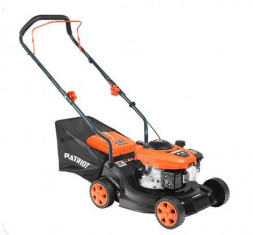 Бензиновая газонокосилка PATRIOT 512109401 PT 40 Газонокосилка бензиновая 130сс, 3,5л.с., 40см, 35л. трав., пластик. дека,