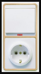 Розетка/выключатеь Кунцево-электро Блок комб,скр,уст, (1кл,выкл,с подсвет,+розетка с з/к) БКВР-056 "З"