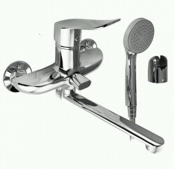 Смеситель для ванны SENATOR 4570 Смеситель в ванную с длинным, плоским изливом, шаровый с дивертором м/к на корпусе