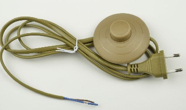 Сетевой шнур с вилкой и выключателем UNIEL (UL-00004436) UCX-C20/02A-170 BROWN