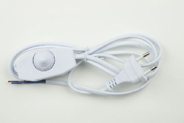 Сетевой шнур с вилкой и выключателем UNIEL (UL-00004439) UCX-C30/02A-170 WHITE