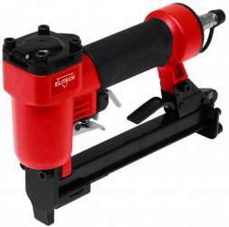 Пистолет ELITECH 0704.030200 Пневмопистолет скобозабивной